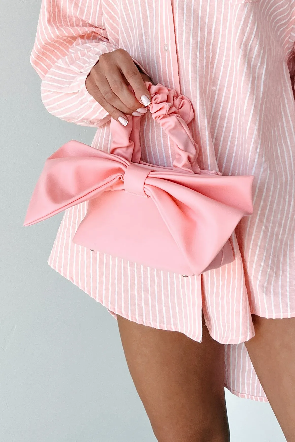 Bow And Behold Bow Front Crossbody/Clutch (Pink)