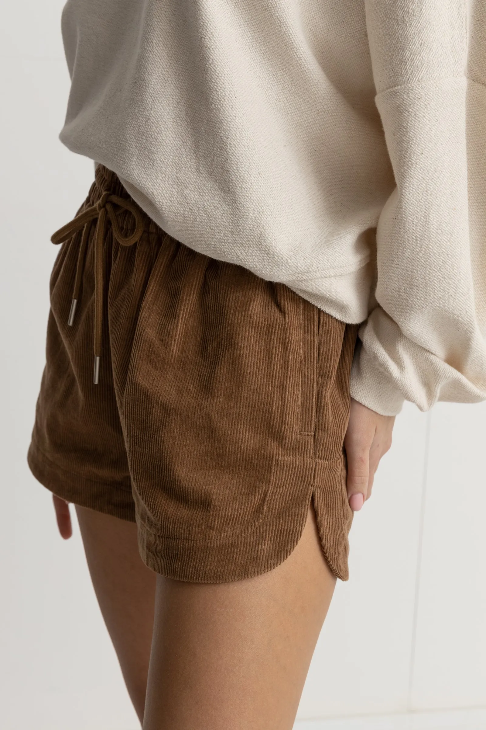 Mazzy Corduroy Short Camel