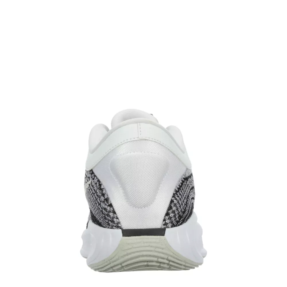 NIKE  MENS FLY KNIT G.T. HUSTLE ACADEMY BASKETBALL SHOE