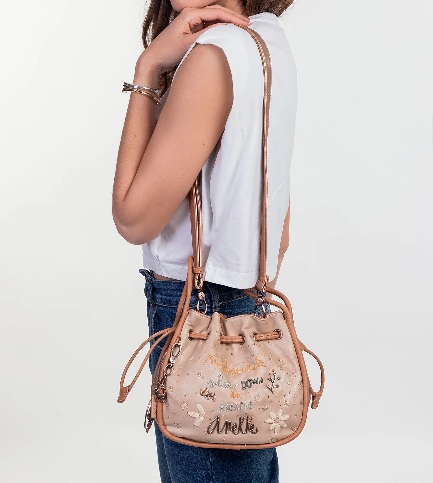 Slow Life Shoulder bag with shoulder strap