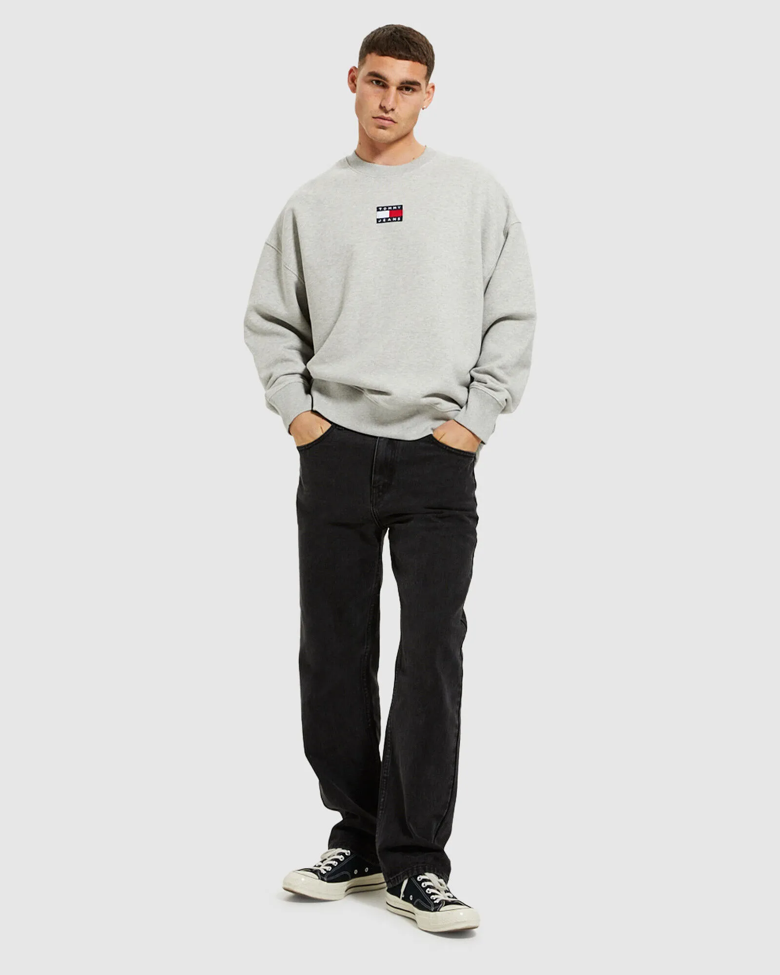 Tommy Jeans TJM Tommy Badge Crew Jumper Light Heather Grey